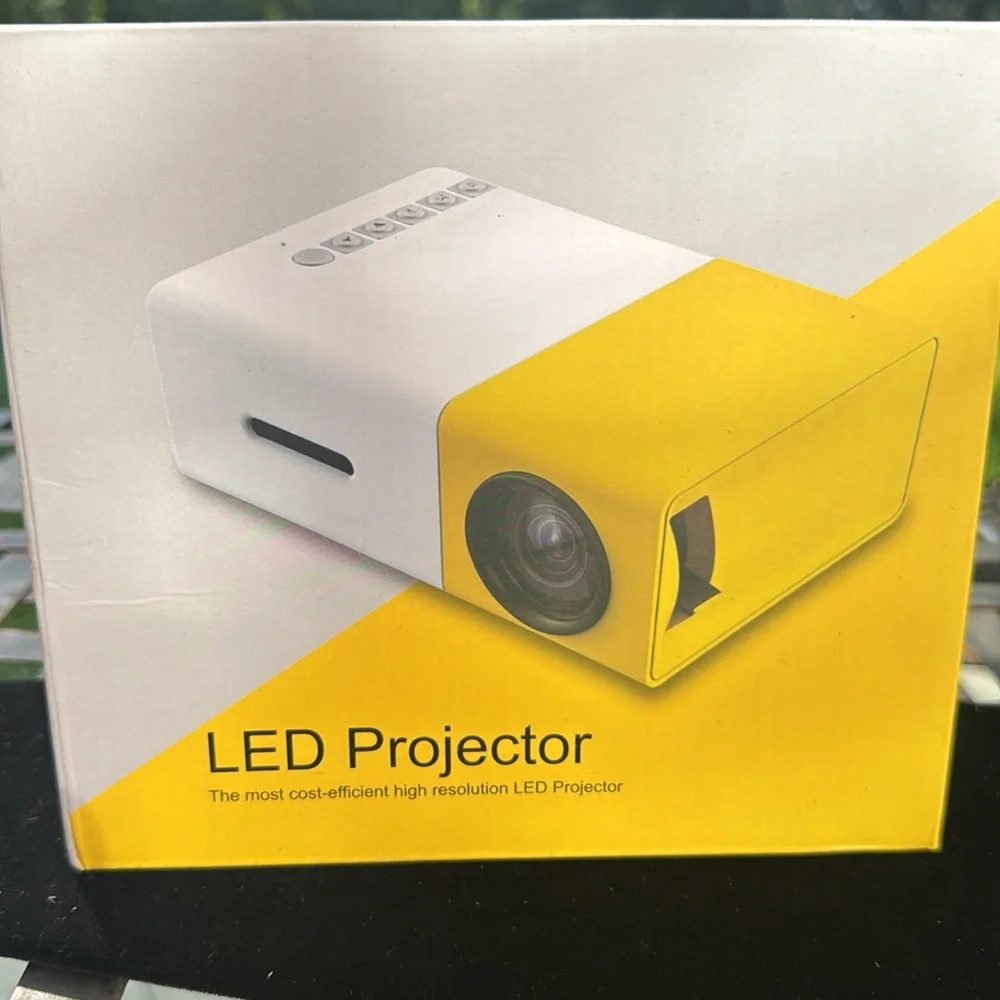 LED Projector for IOS and android - Picture 4 of 5